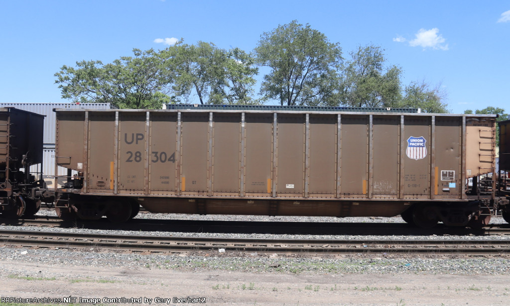 UP 28304 - Union Pacific